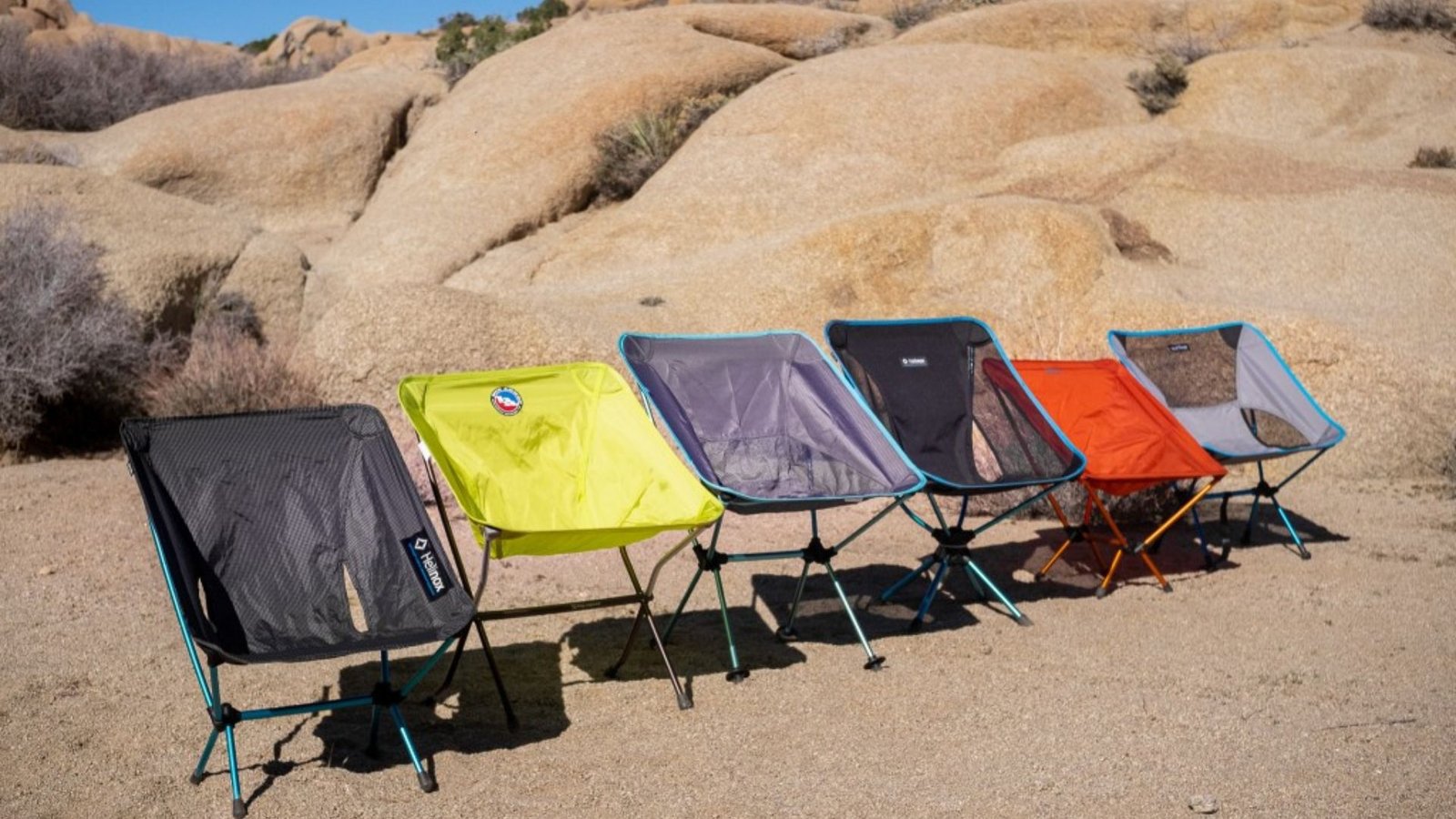 Folding Chairs for Space-Saving