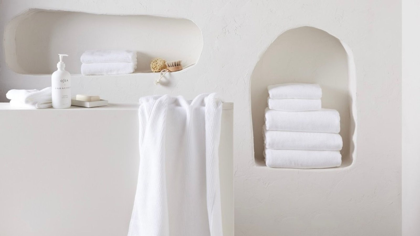 How to Store Seasonal Linens in Your Cabinet